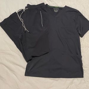 Mens Healing Hands 360 Scrubs, gray